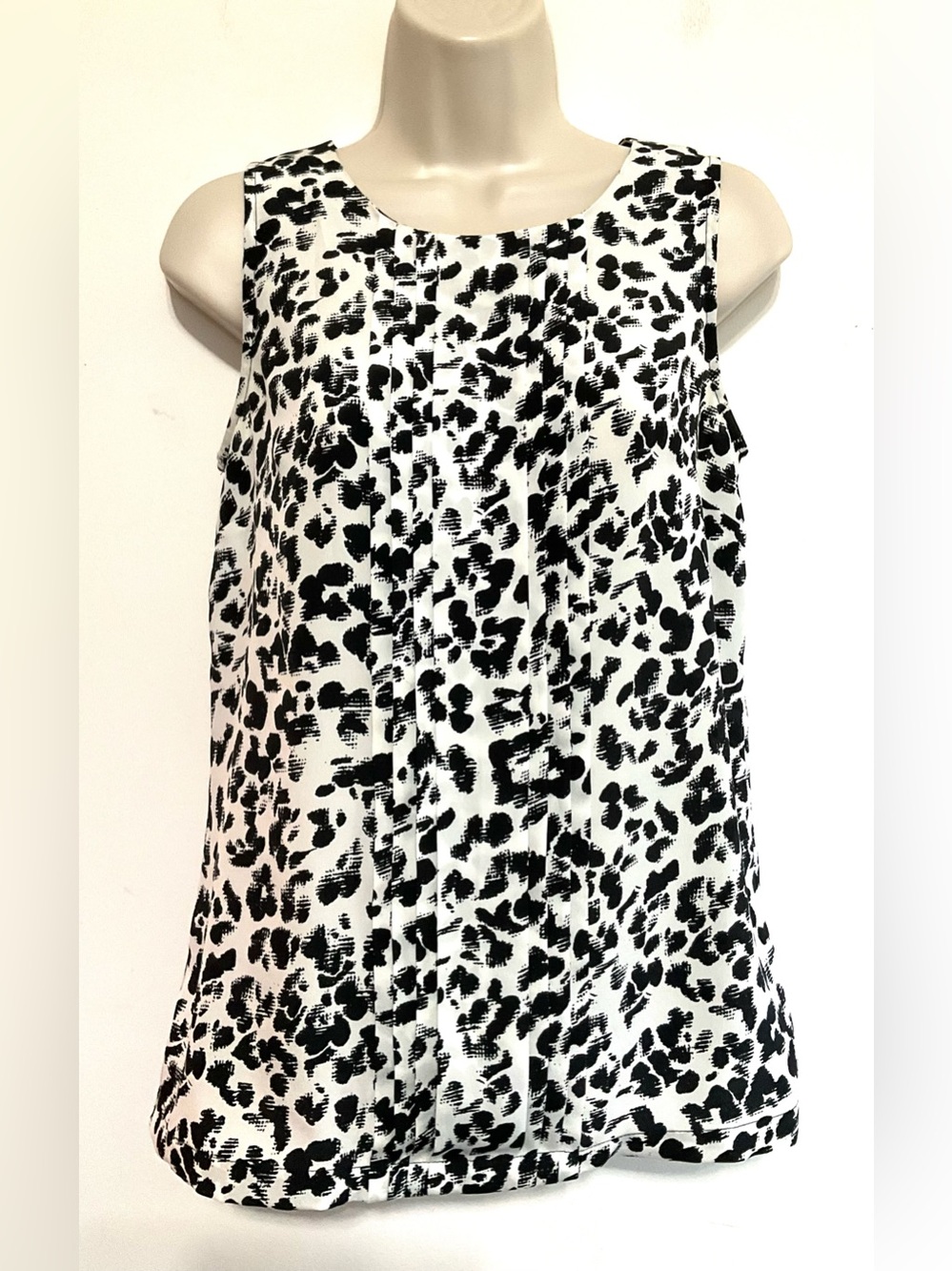 Black & White Leopard Print Sleeveless Top Merona